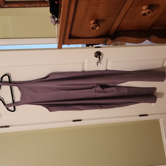 Gray bibs overalls with black butterflies. Size XL great condition - Picture 5 of 6